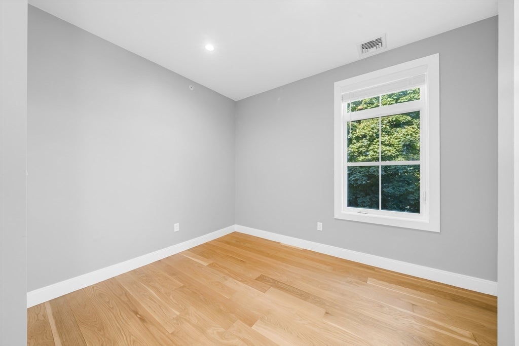 49A Chestnut St #3 Wakefield, MA 01880