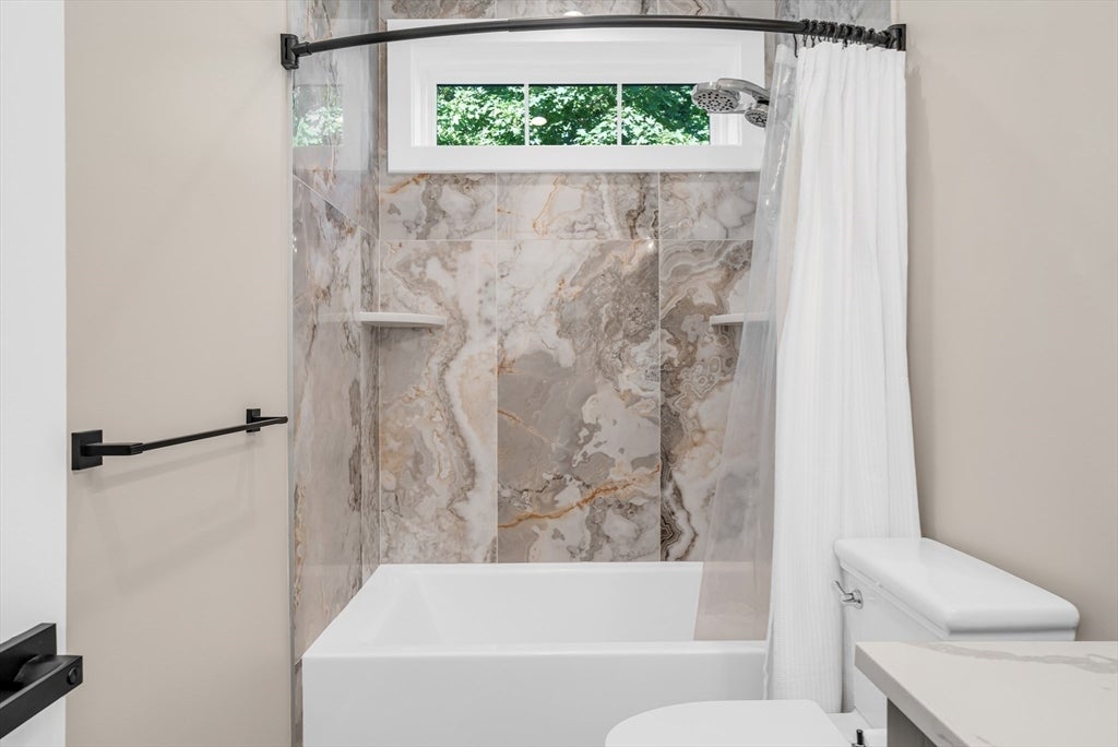 49A Chestnut St #3 Wakefield, MA 01880