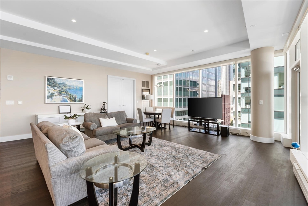 50 Liberty Dr #10K Boston, MA 02210 50 Liberty Dr #10K Boston, MA 02210
