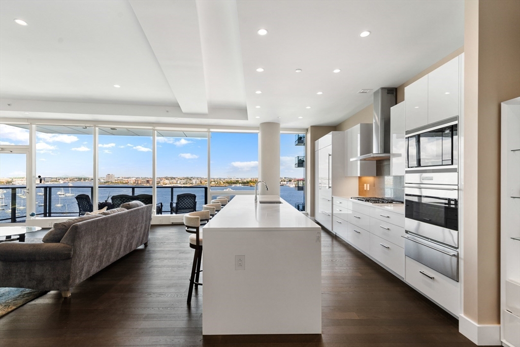 50 Liberty Dr #10K Boston, MA 02210 50 Liberty Dr #10K Boston, MA 02210