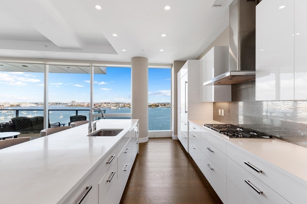 50 Liberty Dr #10K Boston, MA 02210 50 Liberty Dr #10K Boston, MA 02210