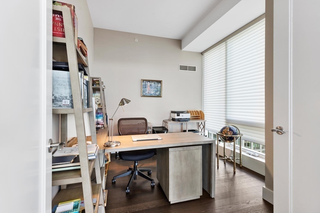 50 Liberty Dr #10K Boston, MA 02210 50 Liberty Dr #10K Boston, MA 02210