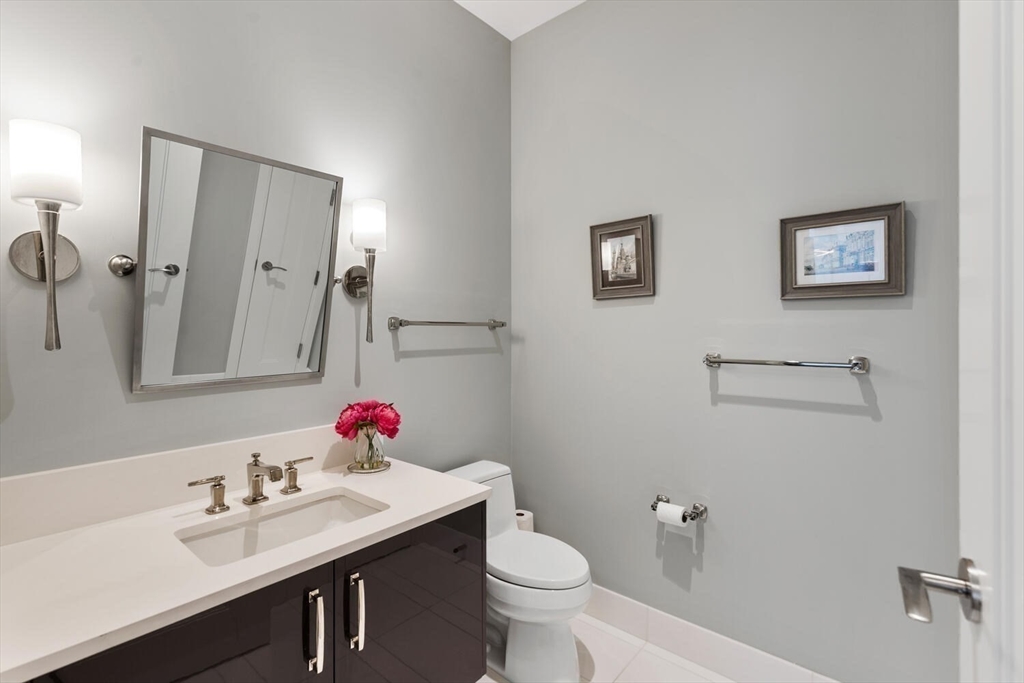 50 Liberty Dr #10K Boston, MA 02210 50 Liberty Dr #10K Boston, MA 02210