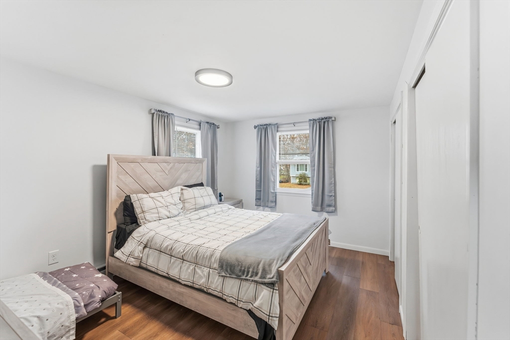 26 Wakefield Ave Webster, MA 01570