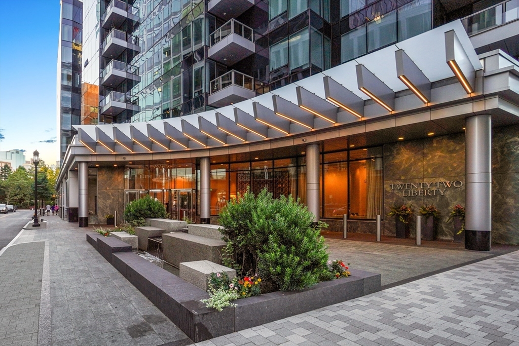 22 Liberty Dr #9 Boston, MA 02210