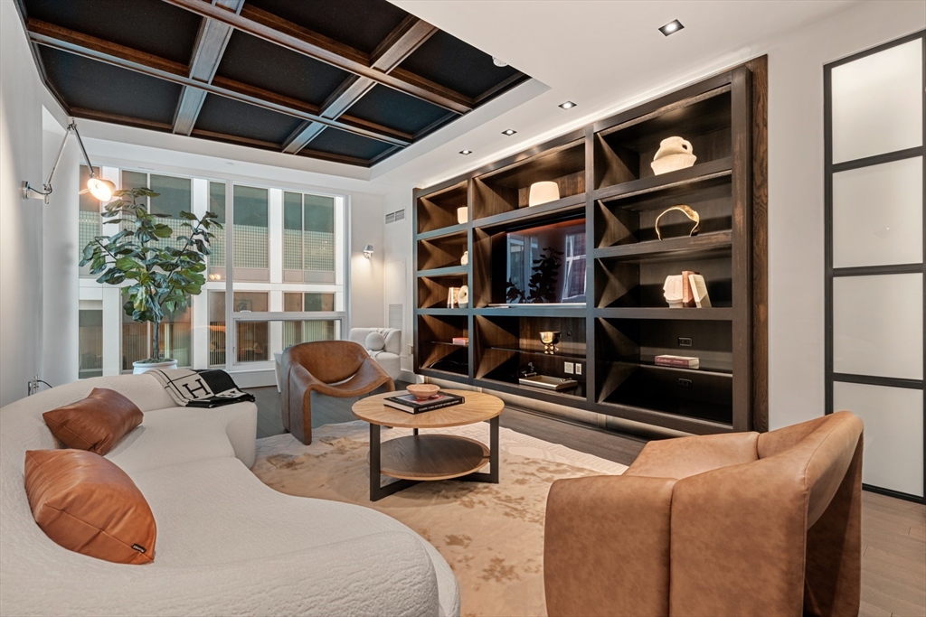 22 Liberty Dr #9 Boston, MA 02210