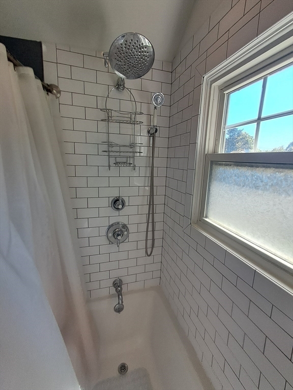 116 Parker Rd Wakefield, MA 01880