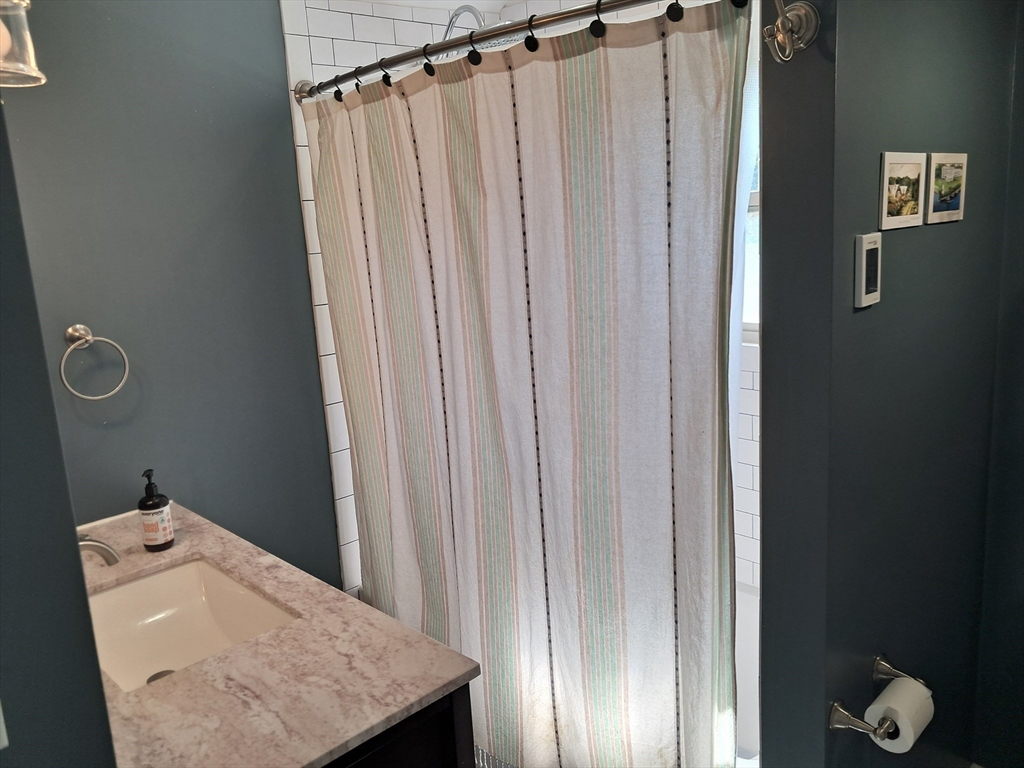 116 Parker Rd Wakefield, MA 01880
