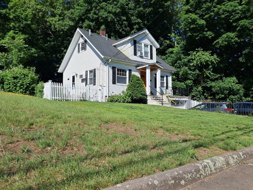 116 Parker Rd Wakefield, MA 01880