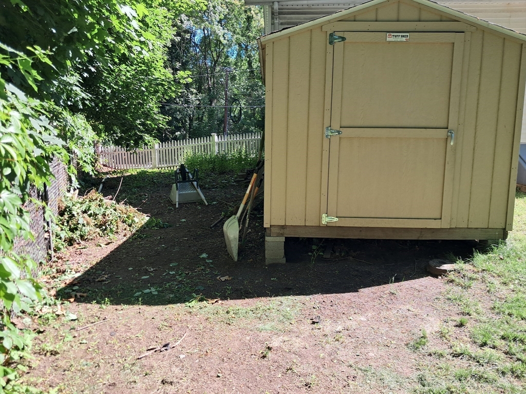 116 Parker Rd Wakefield, MA 01880