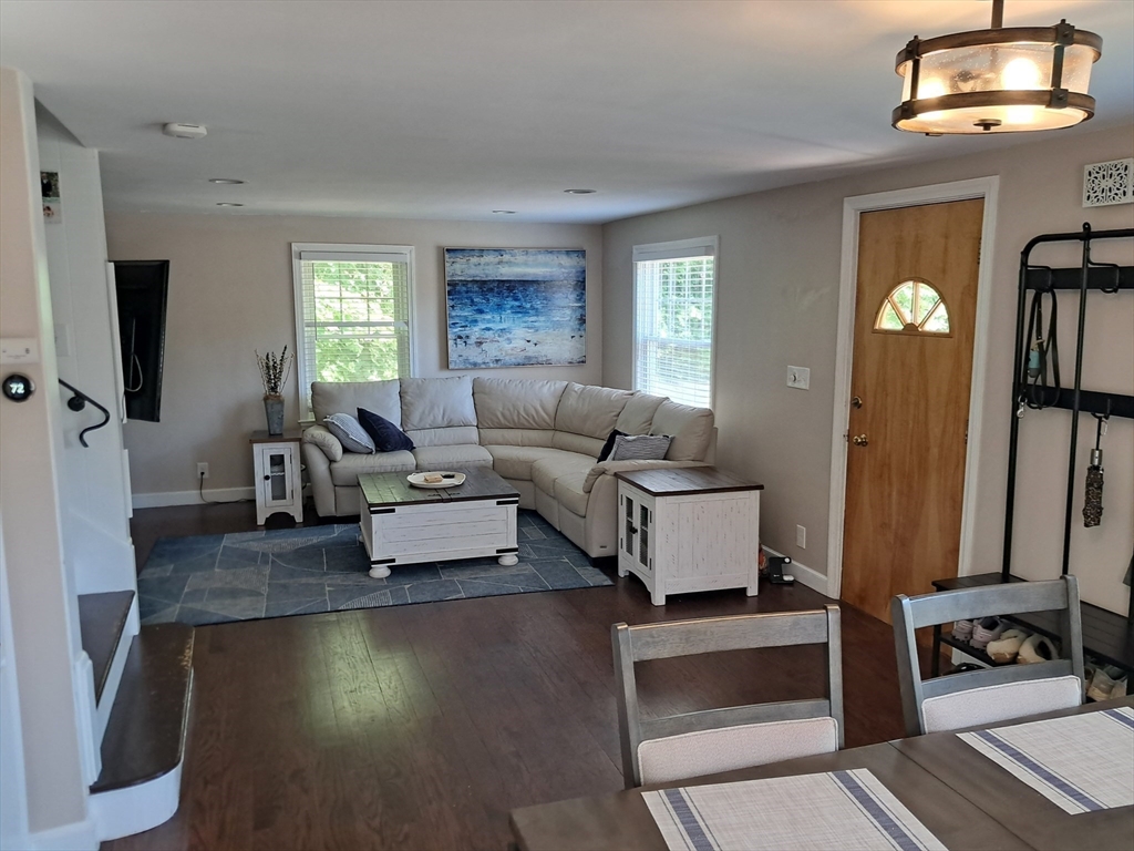 116 Parker Rd Wakefield, MA 01880
