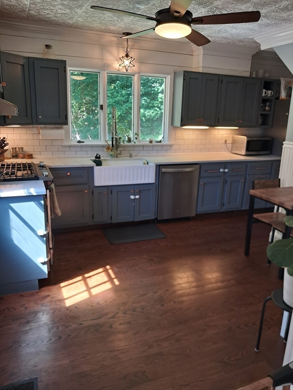 116 Parker Rd Wakefield, MA 01880