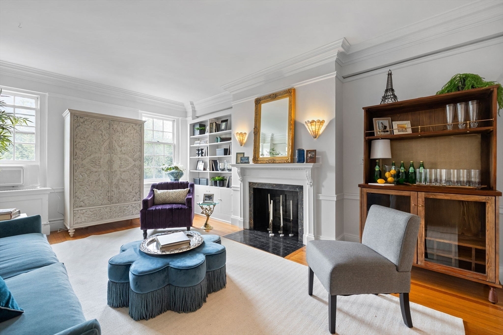 180 Commonwealth Ave #14