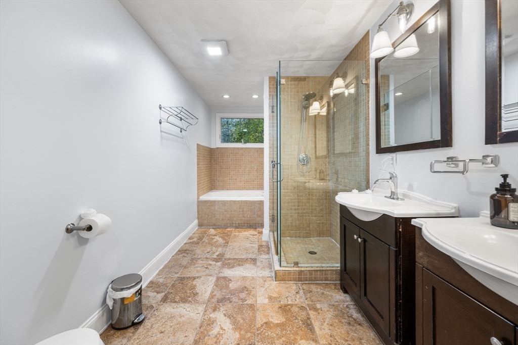 772 Main St #2 Wakefield, MA 01880