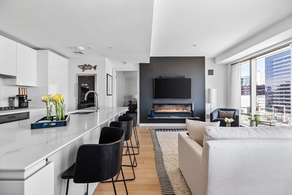 133 Seaport Blvd #920