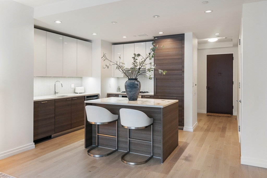 1 Franklin St #1506 Boston, MA 02110