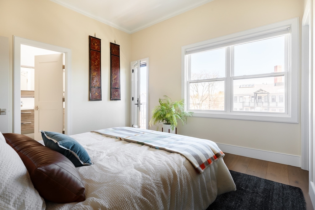 11 Tannery Brk Row #3 Somerville, MA 02144