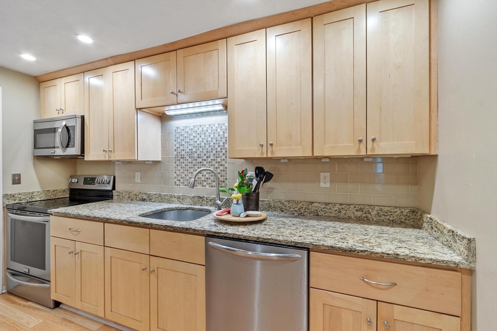 276 Albion St #12 Wakefield, MA 01880