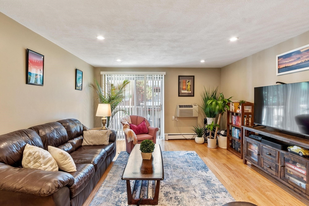 276 Albion St #12 Wakefield, MA 01880