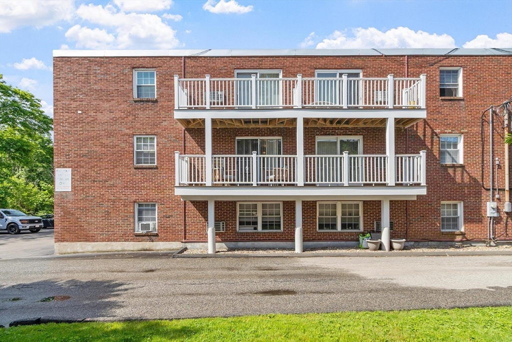 276 Albion St #12 Wakefield, MA 01880