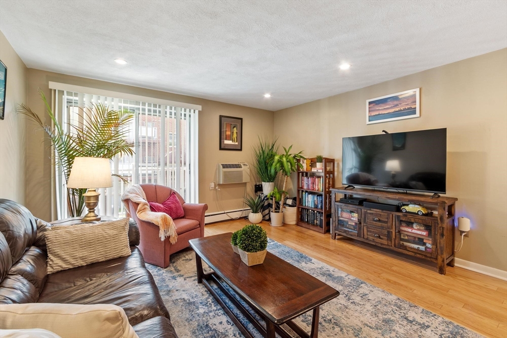 276 Albion St #12 Wakefield, MA 01880