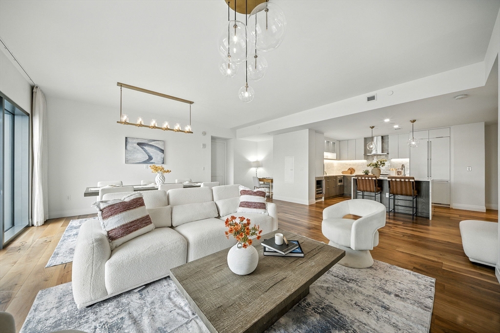 300 Pier 4th Blvd #3F