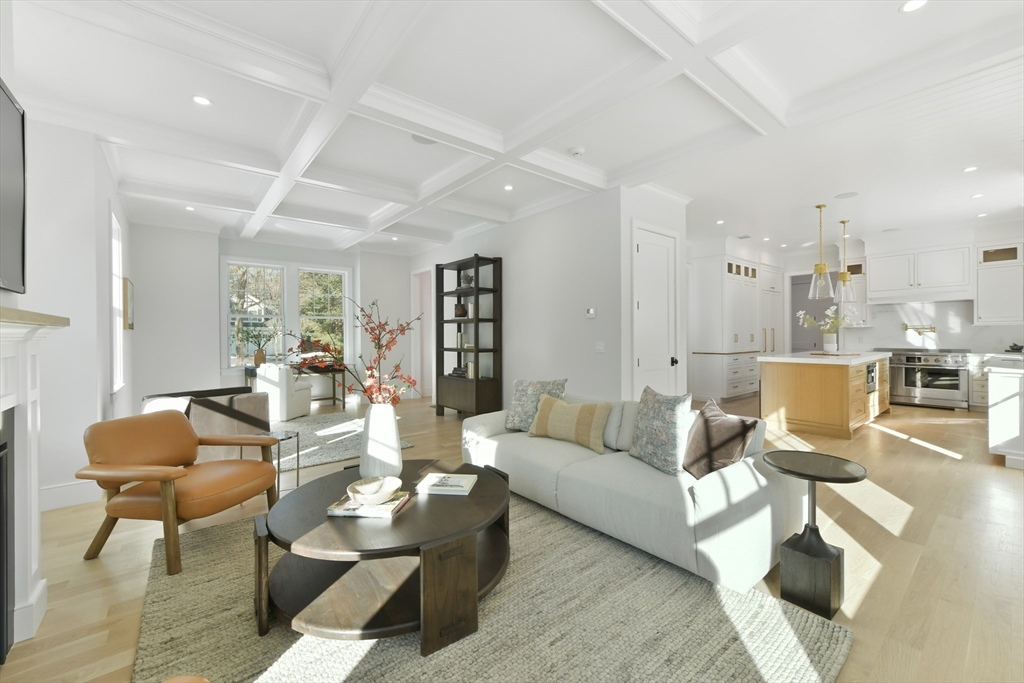 38 Parker Rd Wellesley, MA 02482