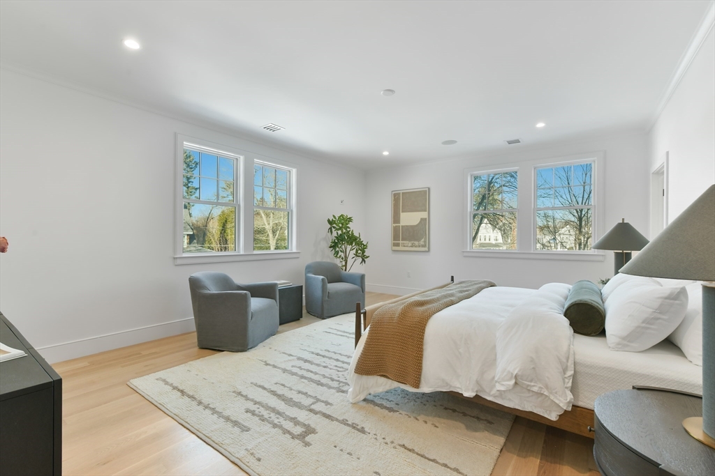 38 Parker Rd Wellesley, MA 02482