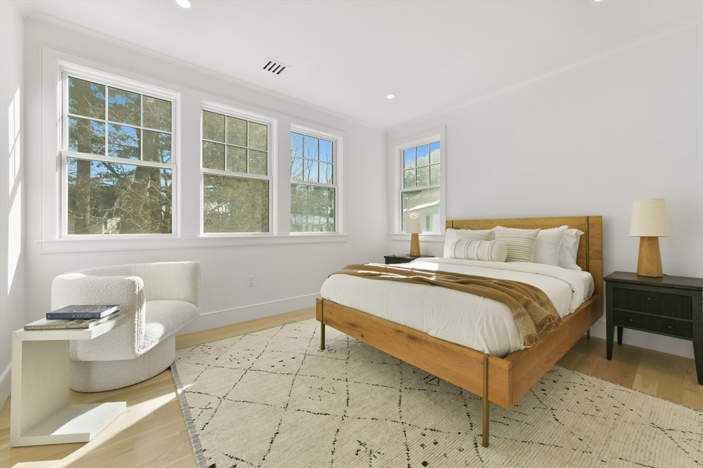 38 Parker Rd Wellesley, MA 02482