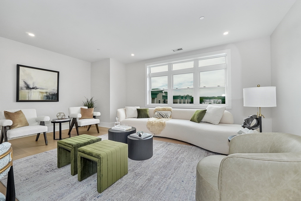 62 Foundry St #505 Wakefield, MA 01880