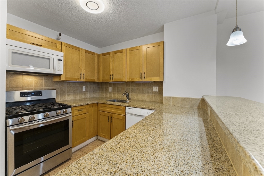 151 Tremont St #11U Boston, MA 02111