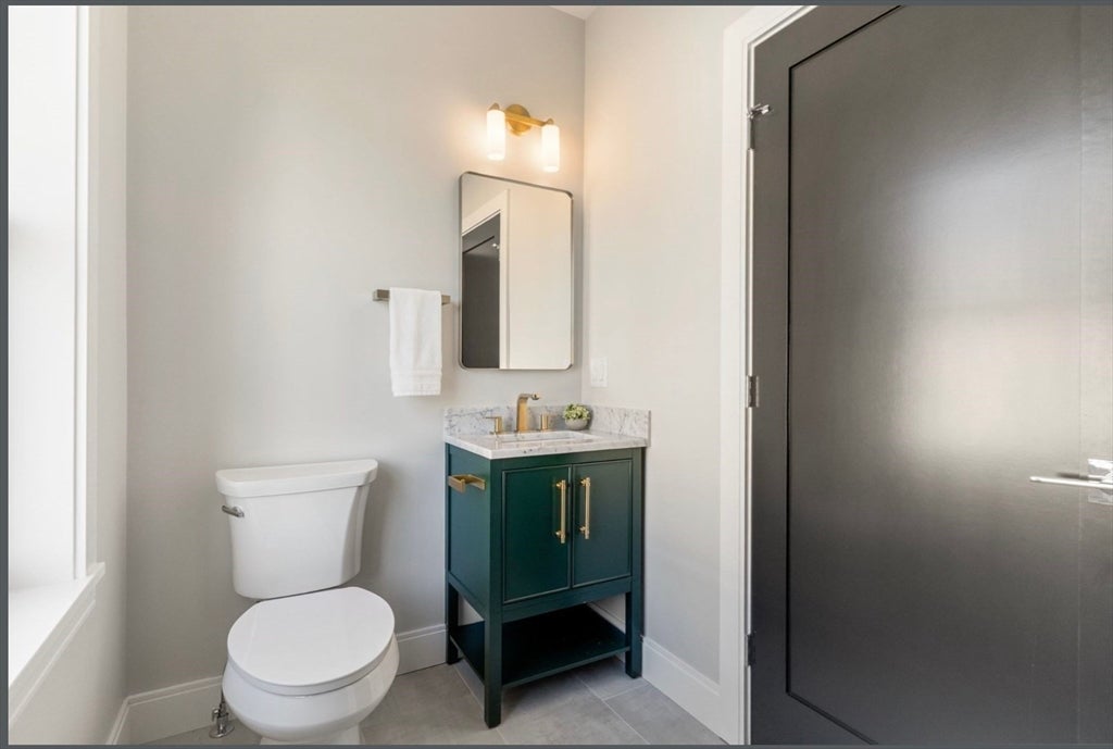 20 Lawrence St #2 Wakefield, MA 01880
