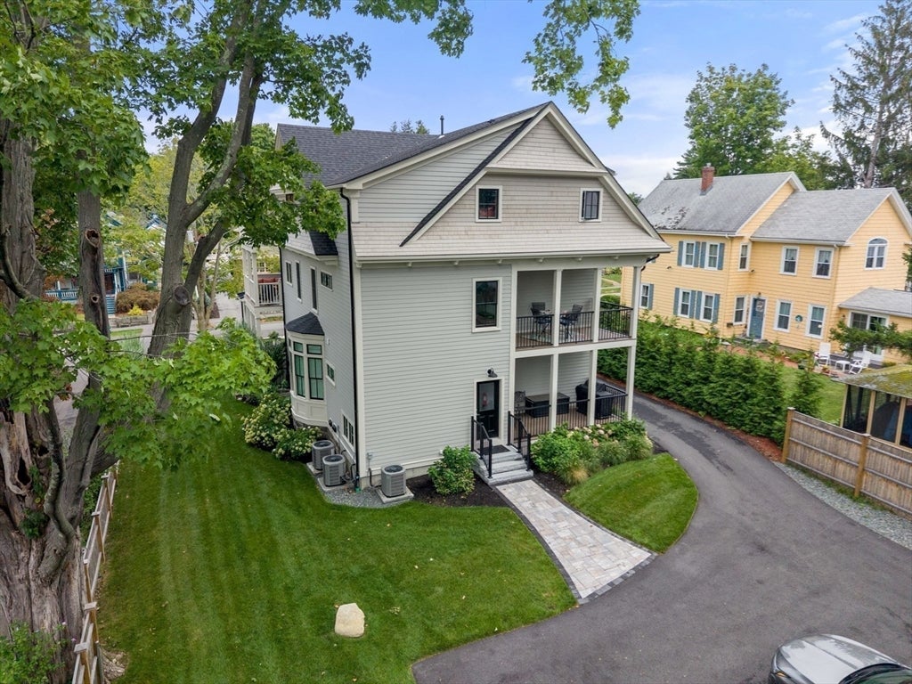 20 Lawrence St #2 Wakefield, MA 01880