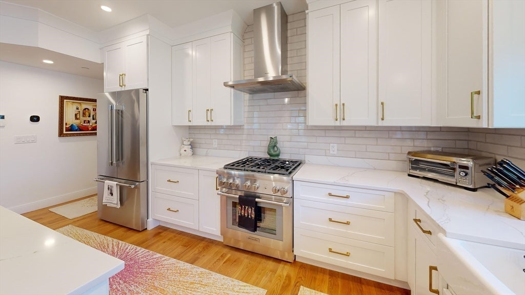 20 Lawrence St #2 Wakefield, MA 01880