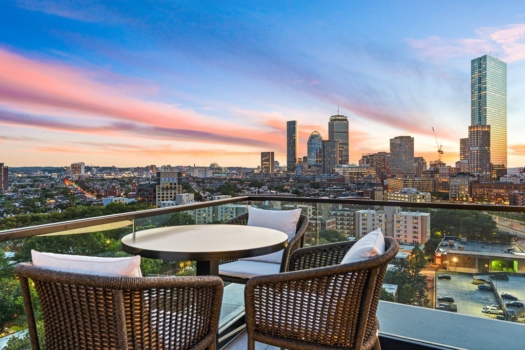 100 Shawmut Ave #908 Boston, MA 02118