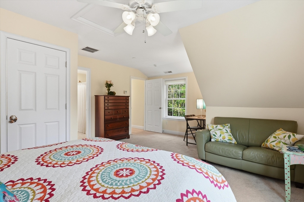 2B Gates Ln #B Wakefield, MA 01880