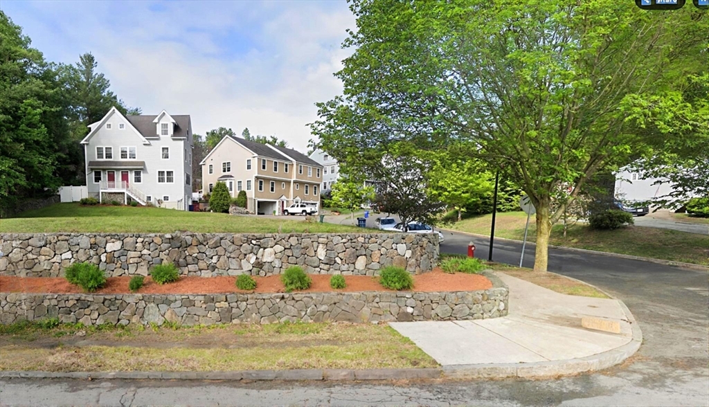 2B Gates Ln #B Wakefield, MA 01880