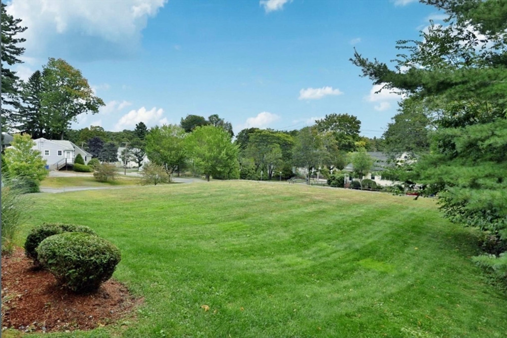 2B Gates Ln #B Wakefield, MA 01880