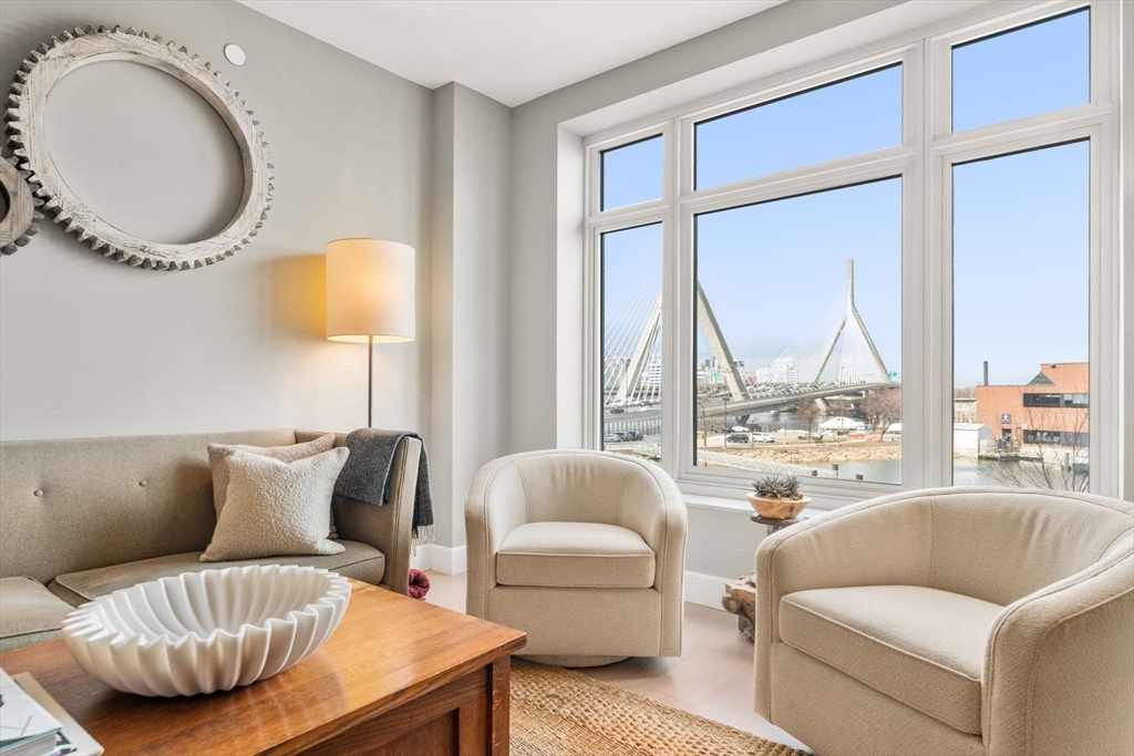 100 Lovejoy Wharf #4J