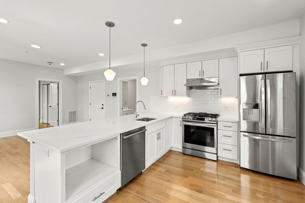 4 Wakefield Ave #4 Wakefield, MA 01880