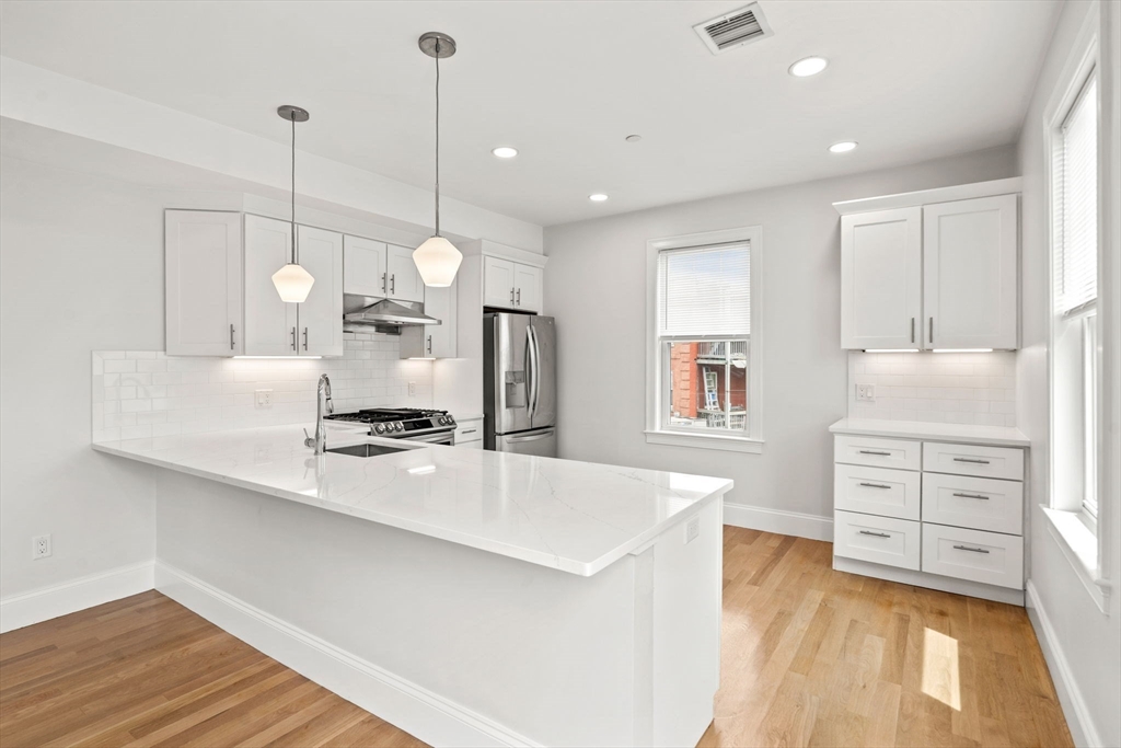 4 Wakefield Ave #4 Wakefield, MA 01880