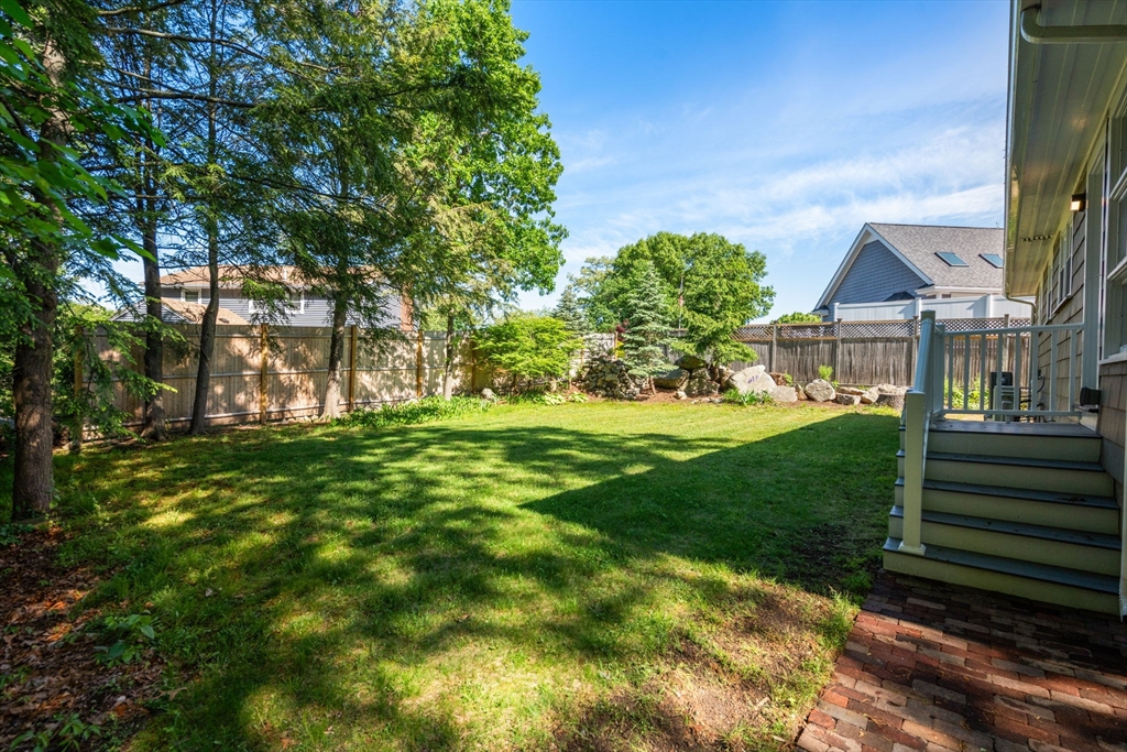 8 Everett St Wakefield, MA 01880