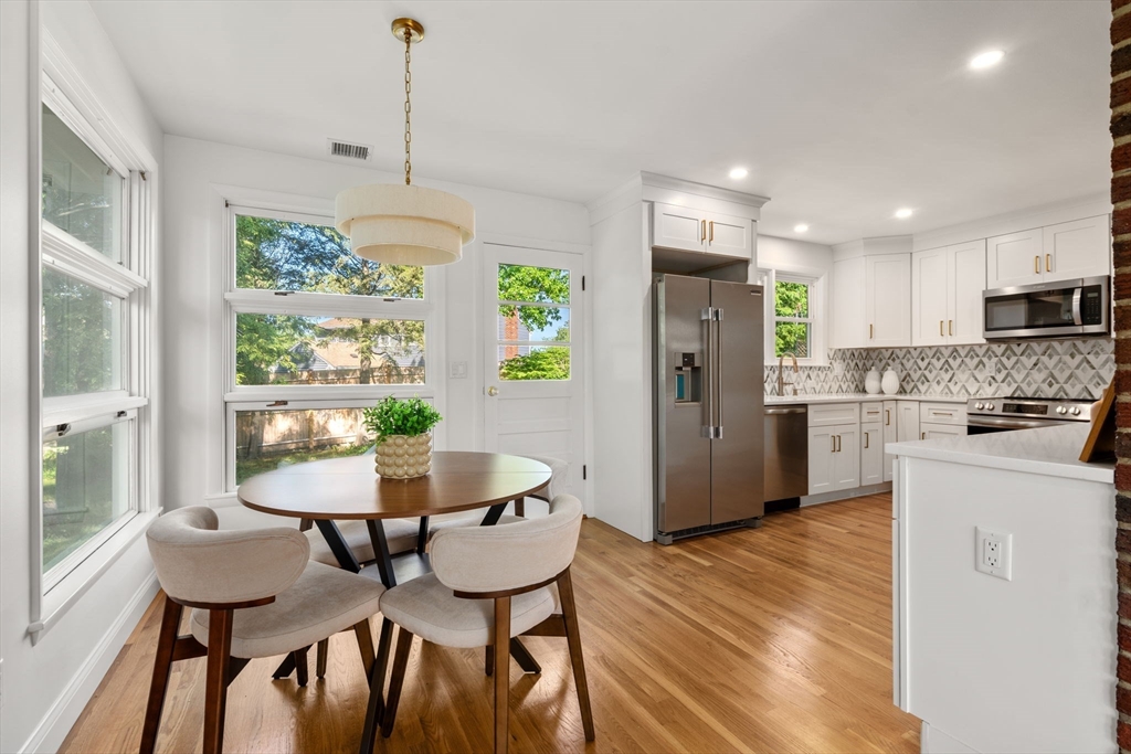 8 Everett St Wakefield, MA 01880