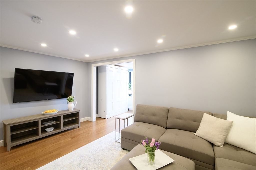 65 East India Row #9C Boston, MA 02110