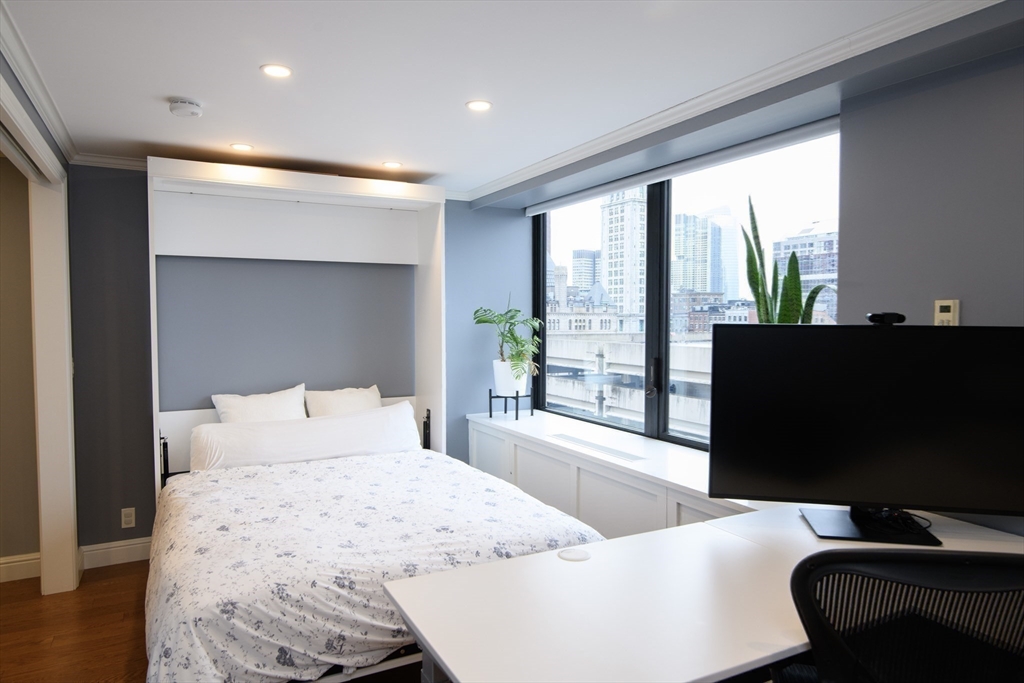 65 East India Row #9C Boston, MA 02110