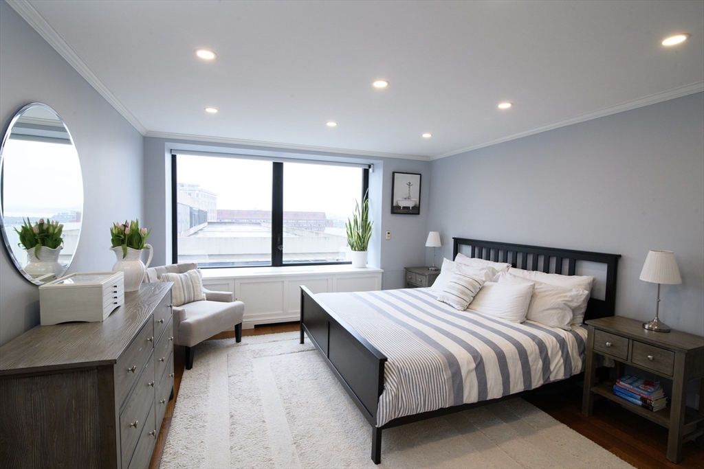 65 East India Row #9C Boston, MA 02110