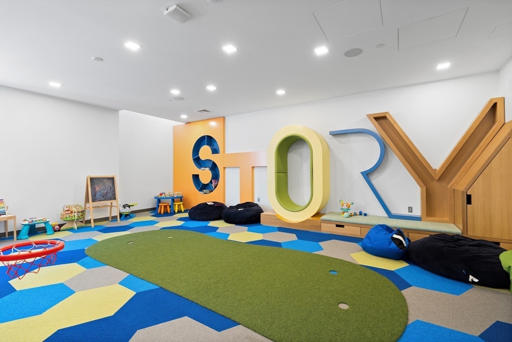 45 Temple St #410 Boston, MA 02114