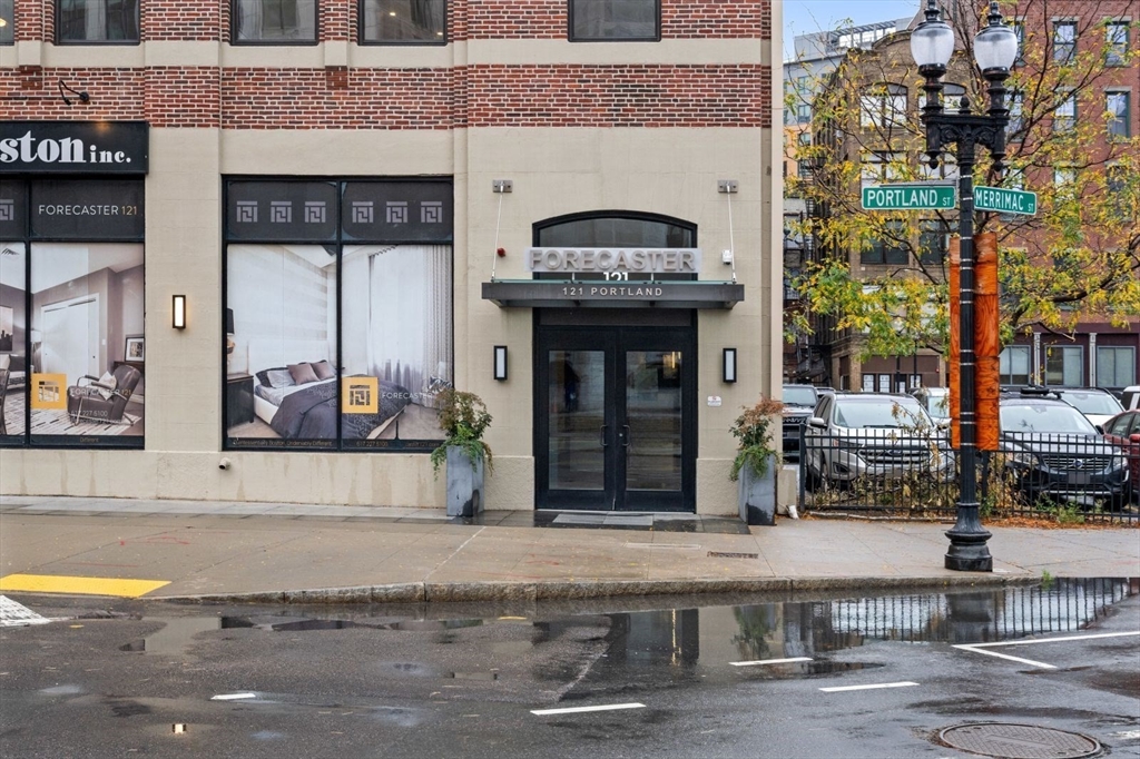 121 Portland St #605