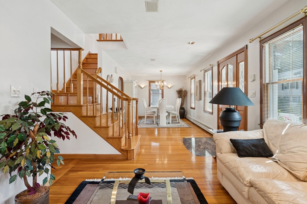 42 Woodland Rd Wakefield, MA 01880