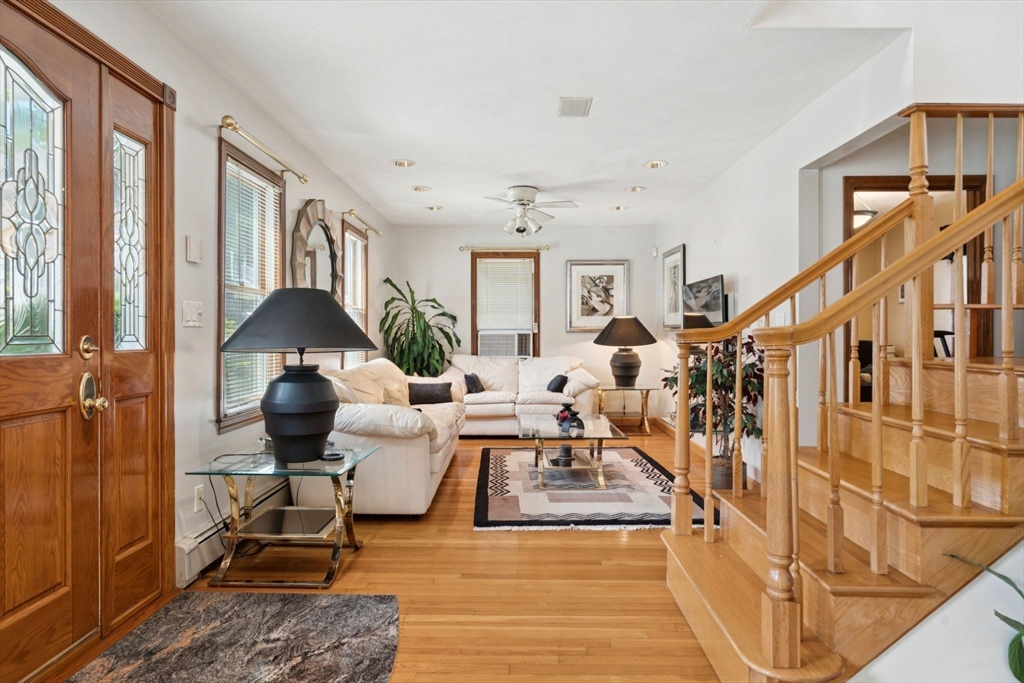 42 Woodland Rd Wakefield, MA 01880